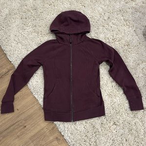 lululemon sweatshirt